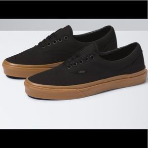 Black/Gum classic Vans